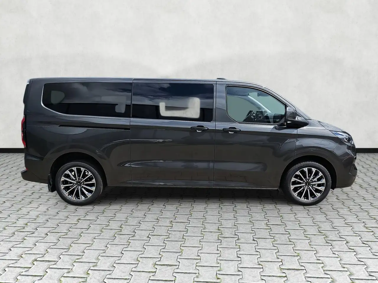 Ford Tourneo 9