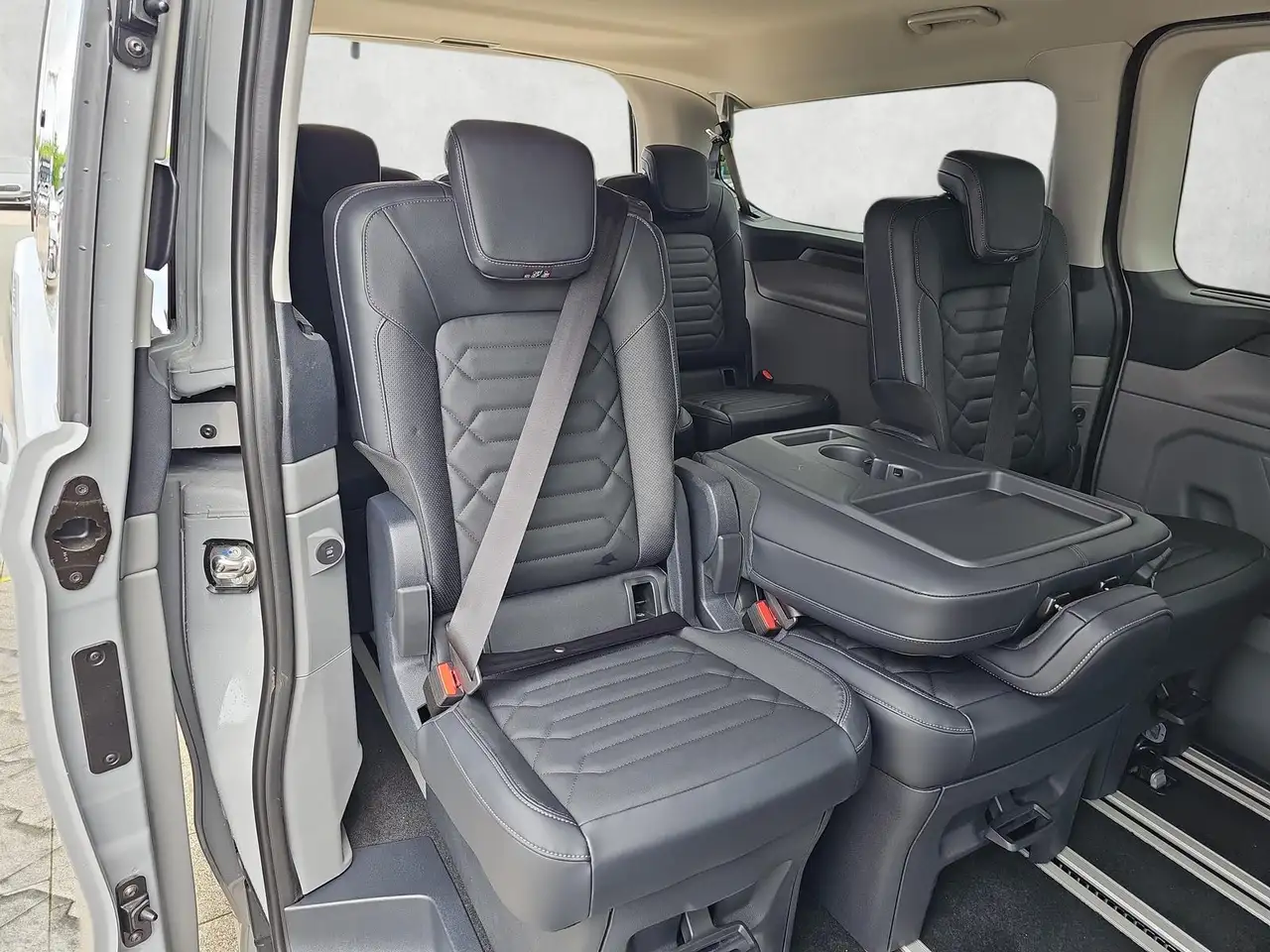 Ford Tourneo 12
