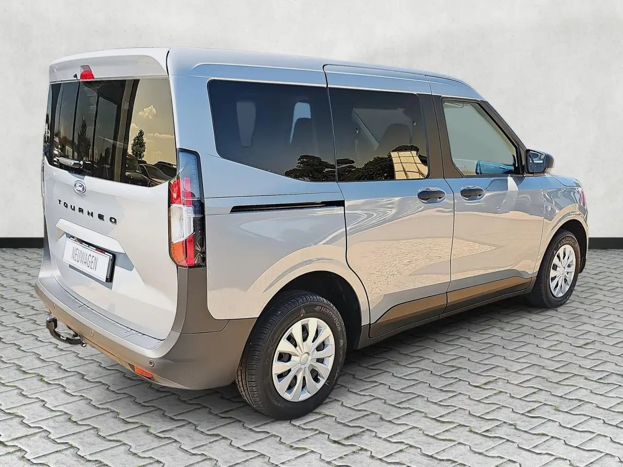 Ford Tourneo 8