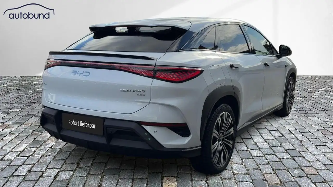 BYD Sealion 7 3