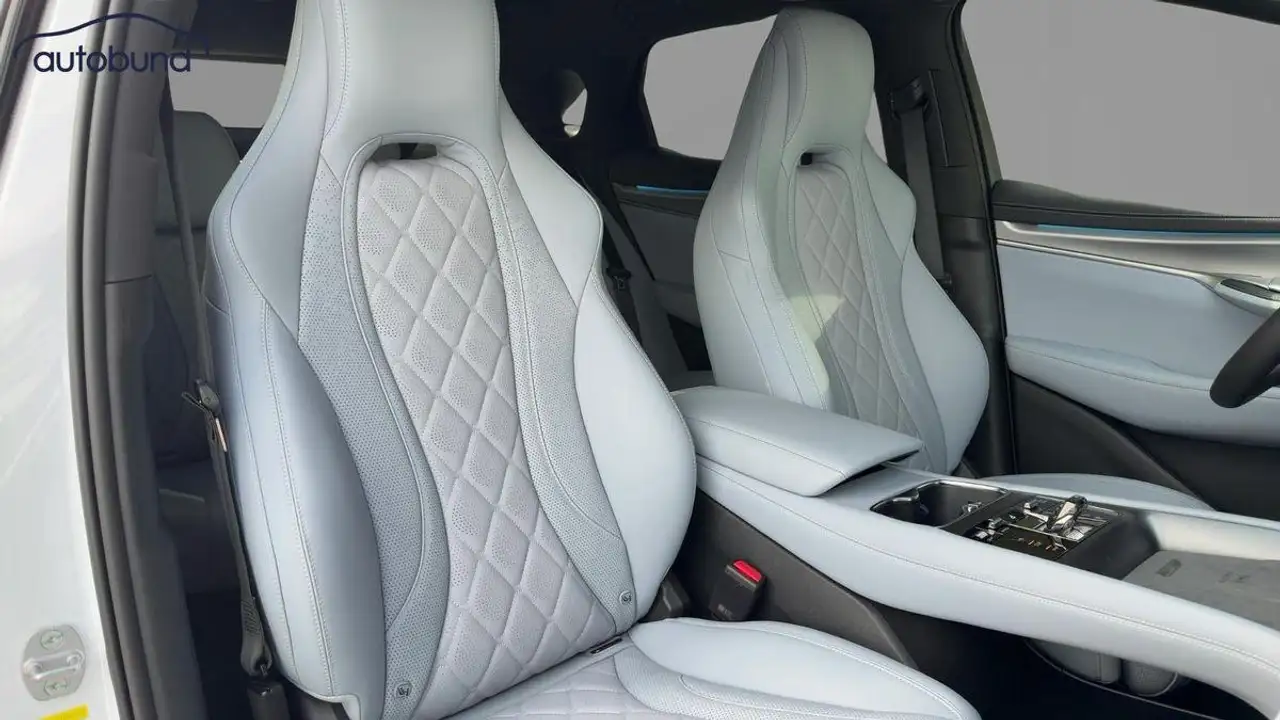 BYD Sealion 7 6