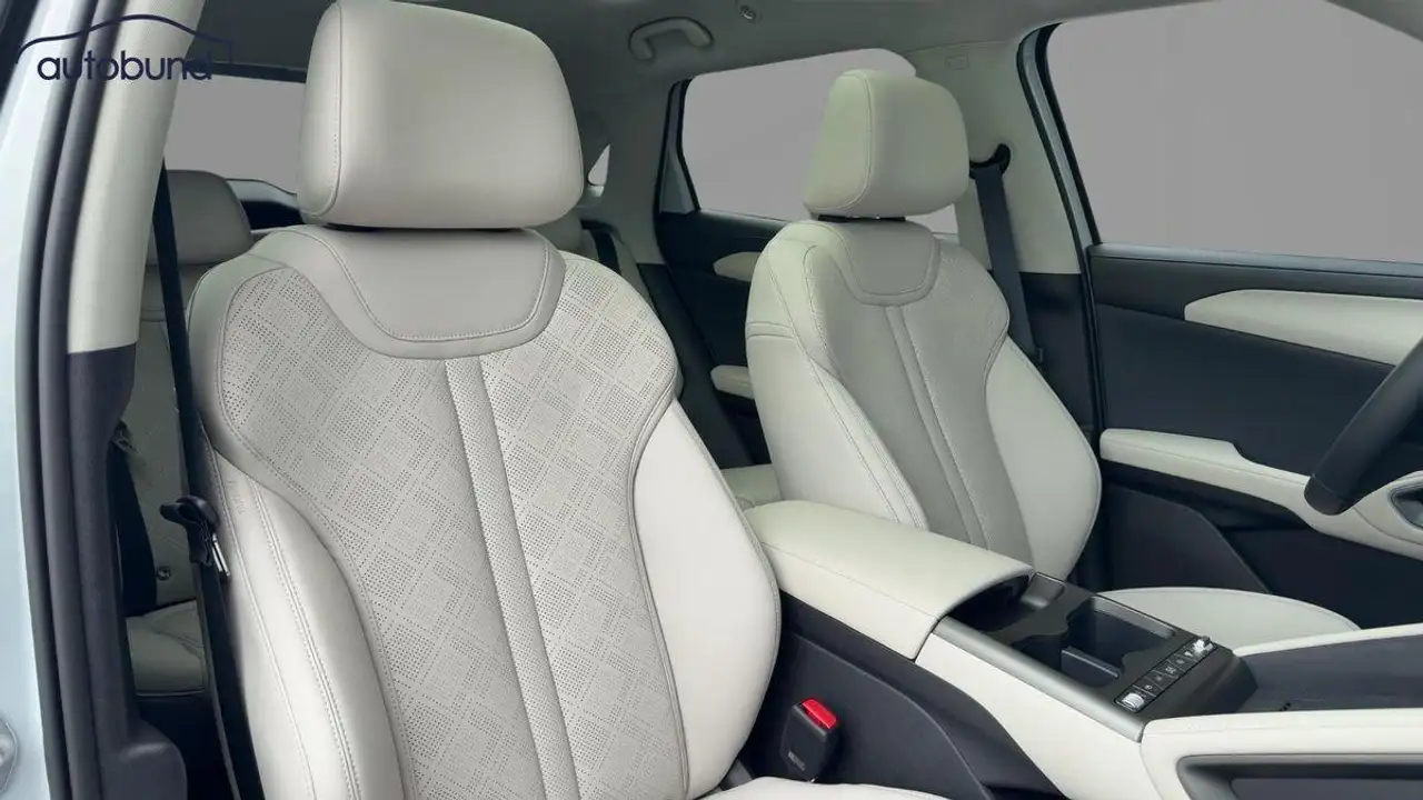BYD Atto 2 6