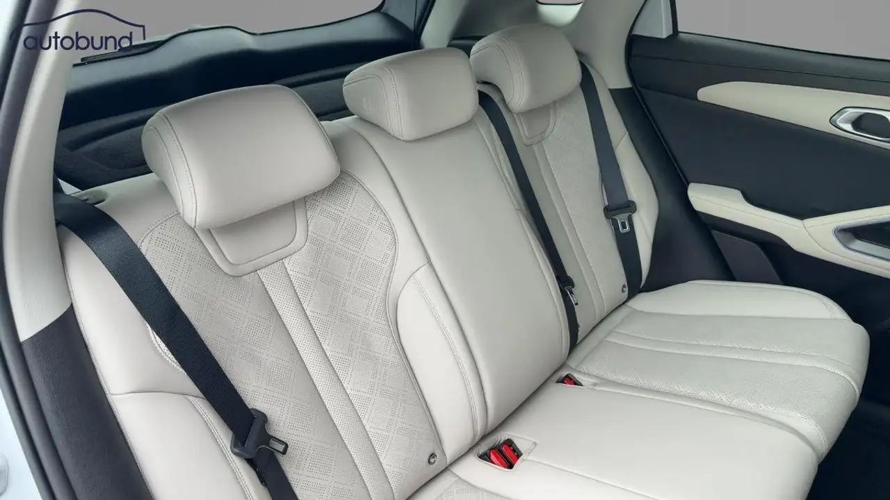 BYD Atto 2 7