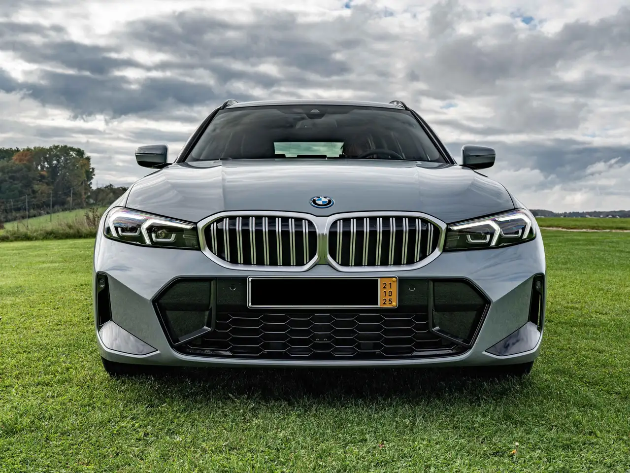 BMW 330 2