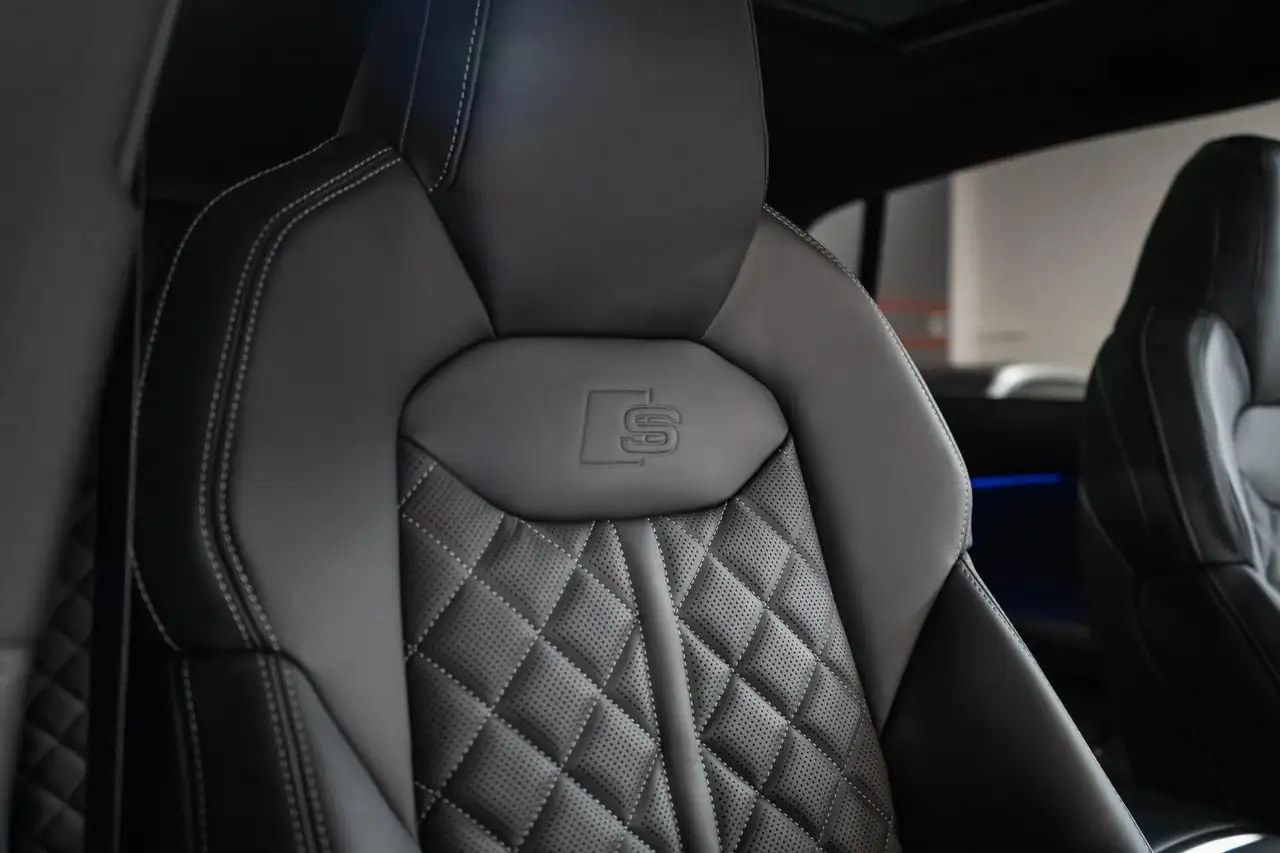 Audi Q8 50 6