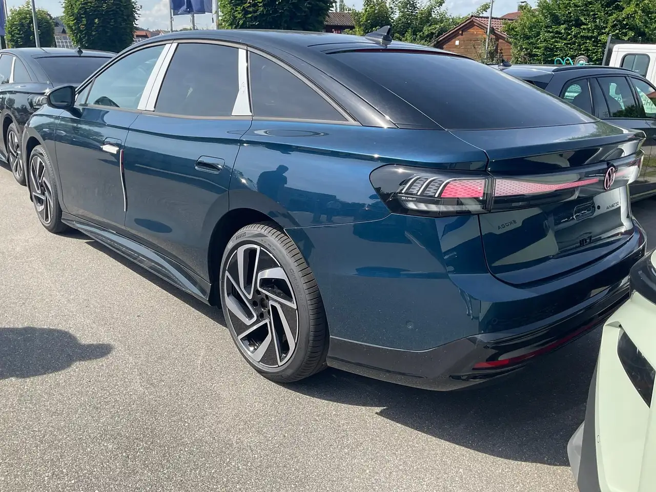 Volkswagen ID.7 4