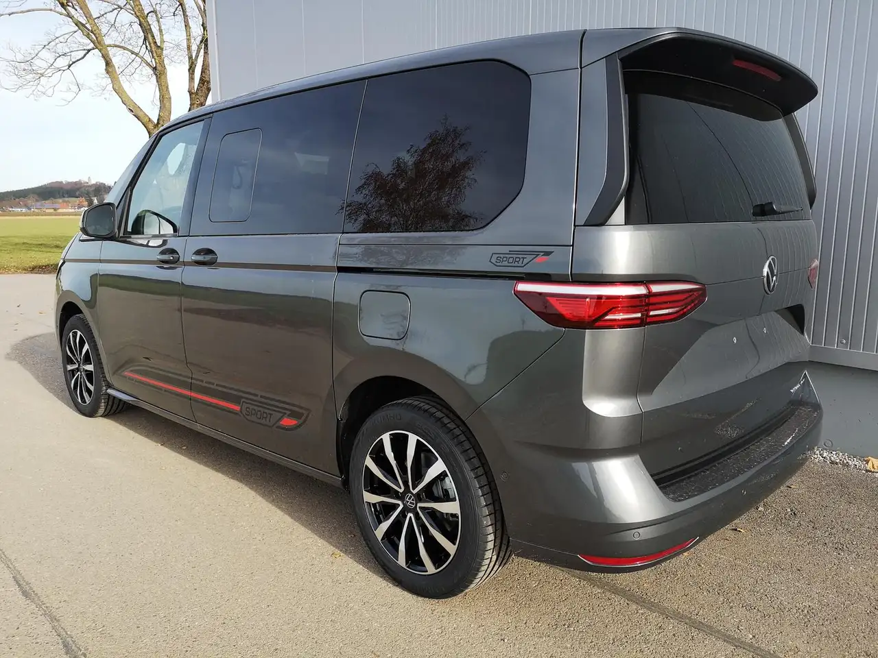 Volkswagen T7 Multivan 2