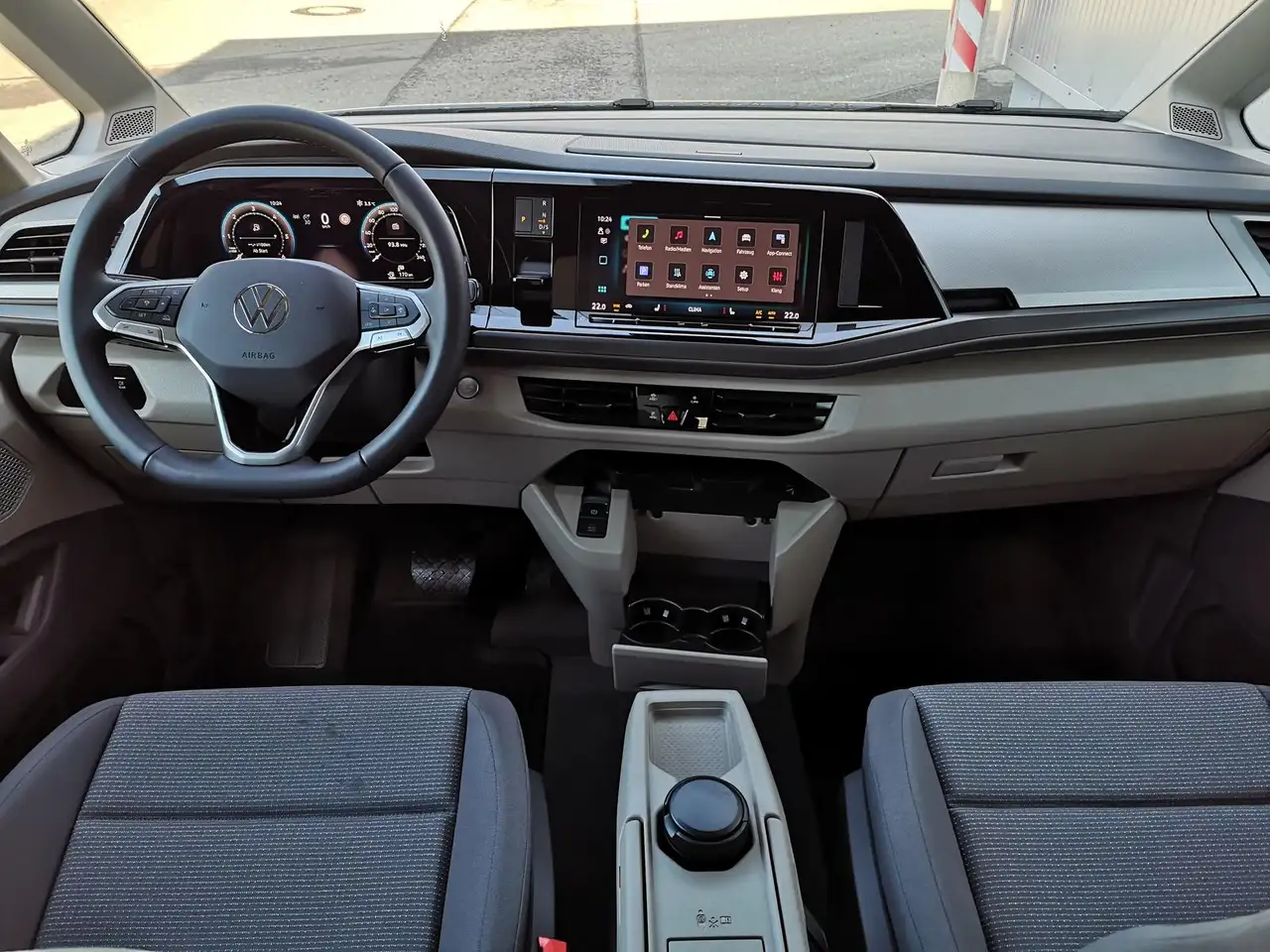 Volkswagen T7 Multivan 6