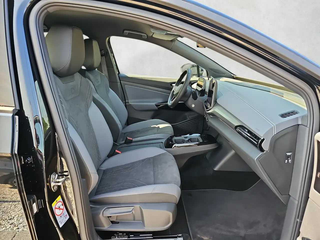 Volkswagen ID.4 11