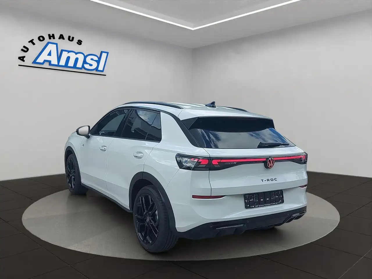Volkswagen T-Roc 4