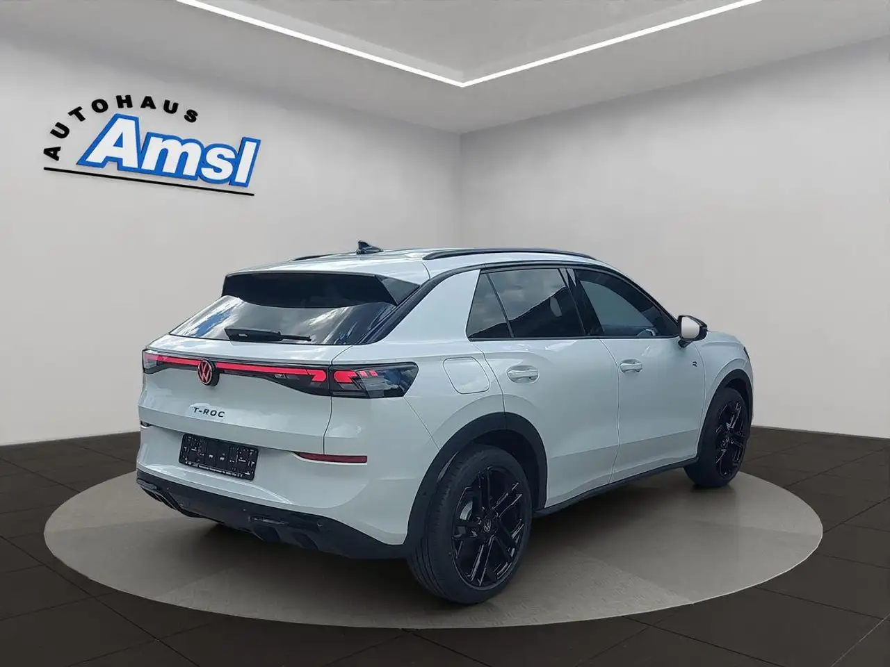 Volkswagen T-Roc 6