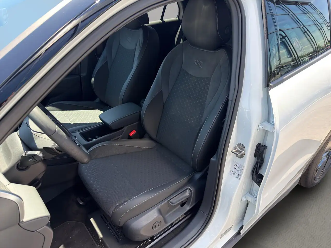 Volkswagen T-Roc 10