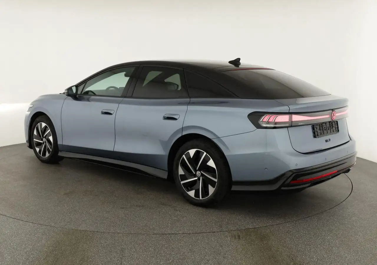 Volkswagen ID.7 5