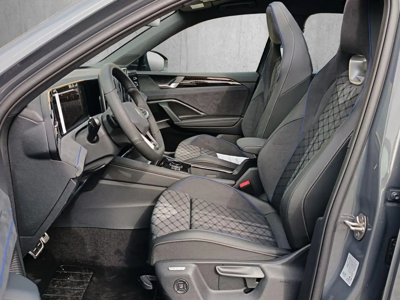 Volkswagen Tiguan 9