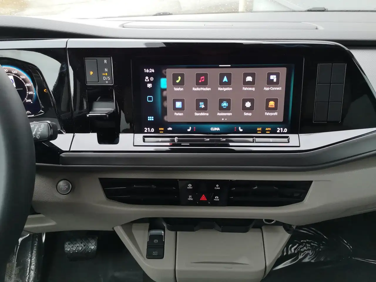 Volkswagen T7 California 5