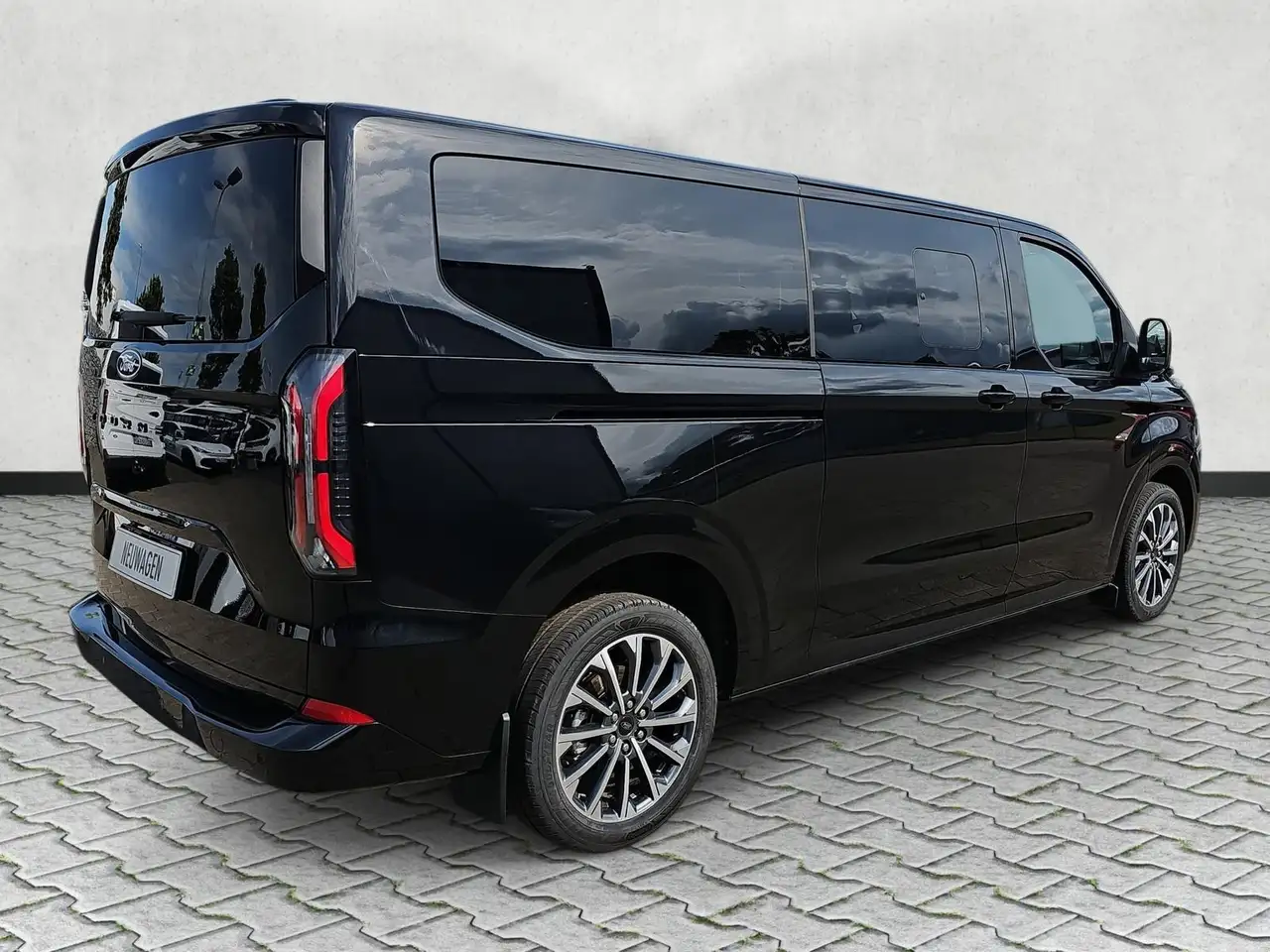 Ford Tourneo 8