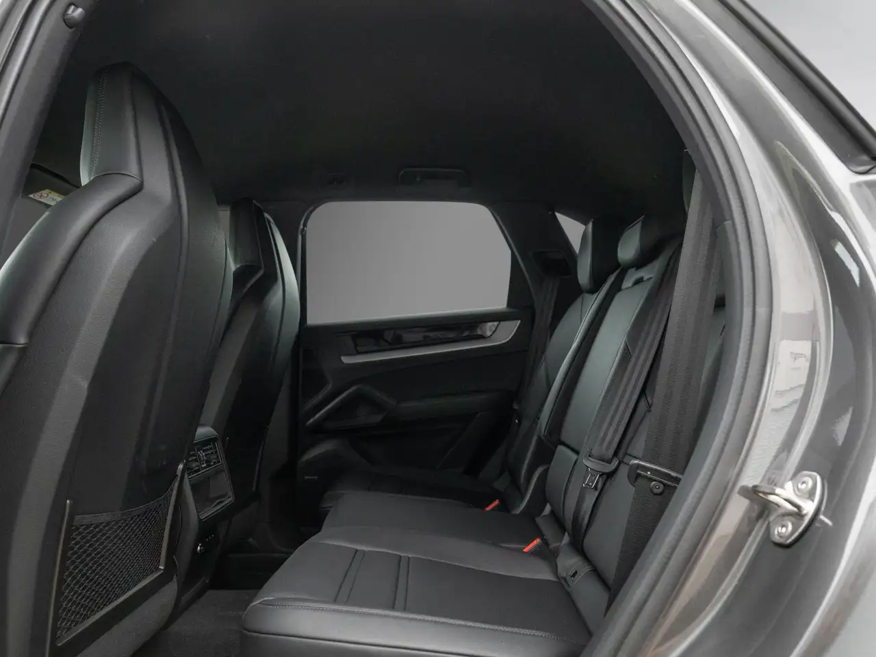 Porsche Cayenne 12