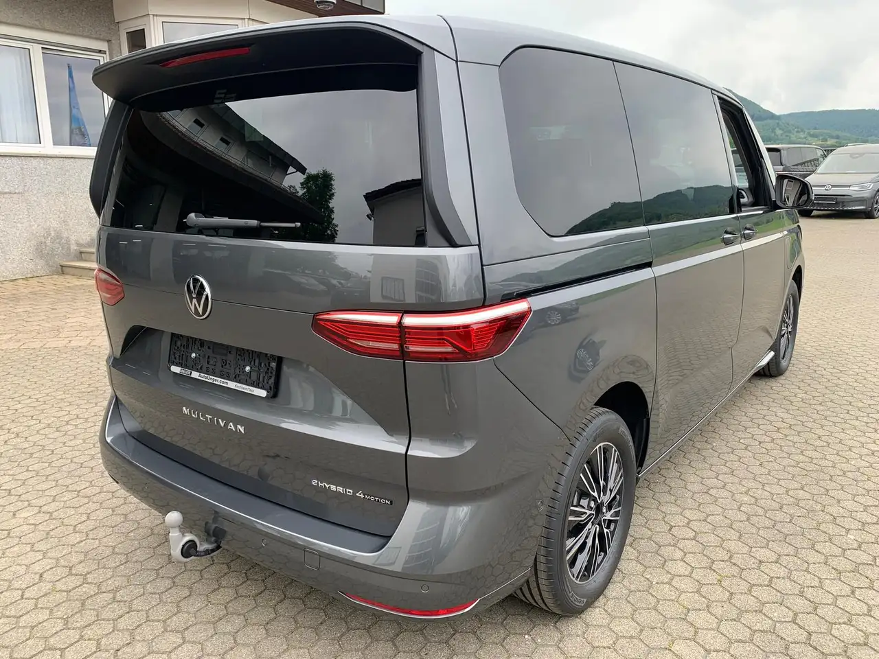 Volkswagen T7 Multivan 3