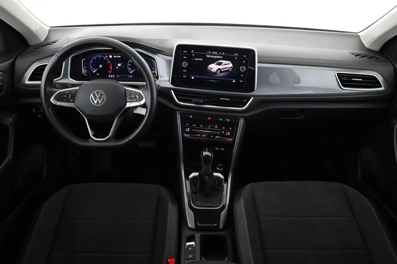 Volkswagen T-Roc 6