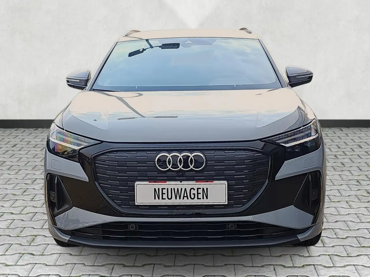 Audi Q4 3