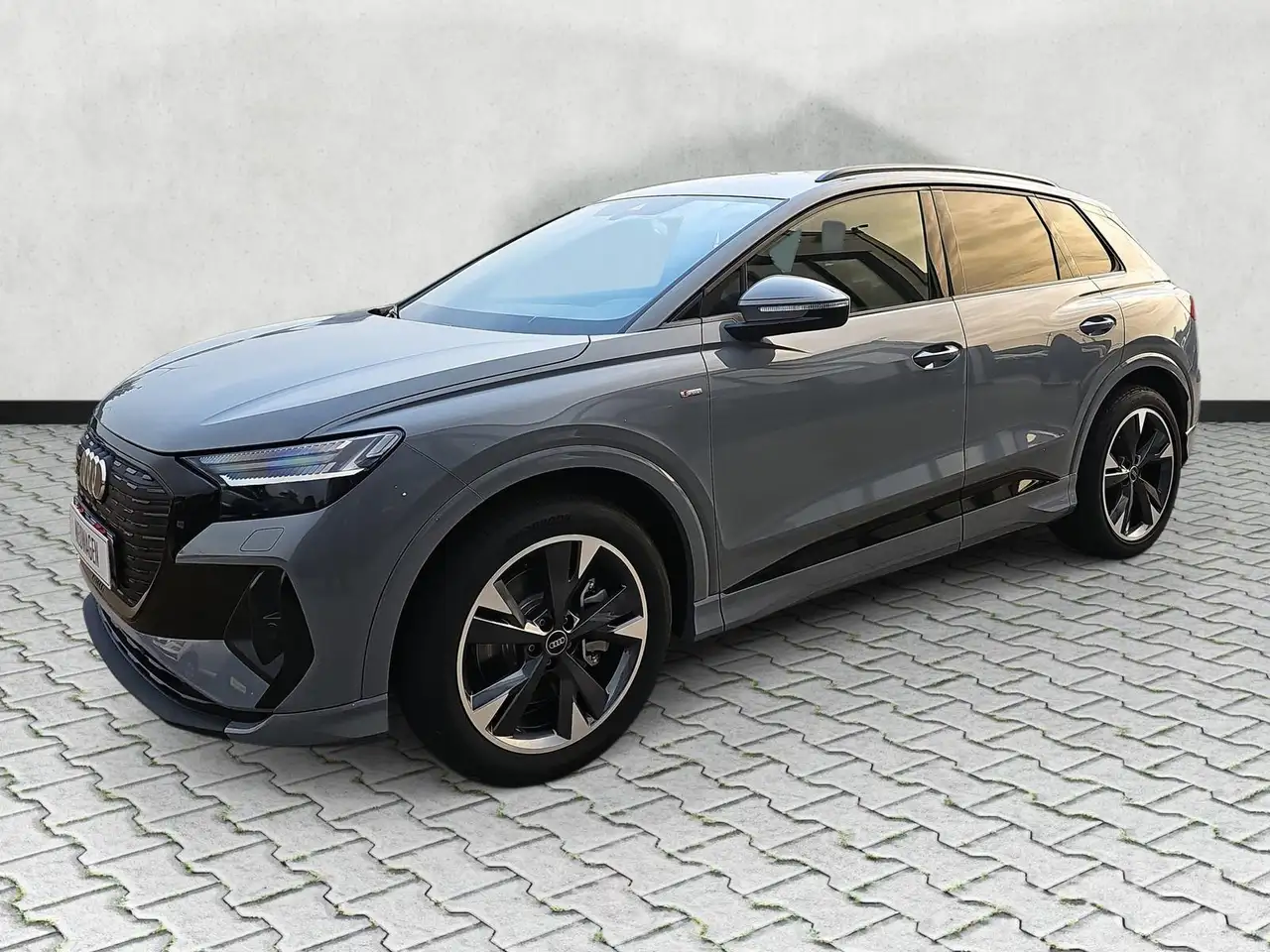 Audi Q4 4