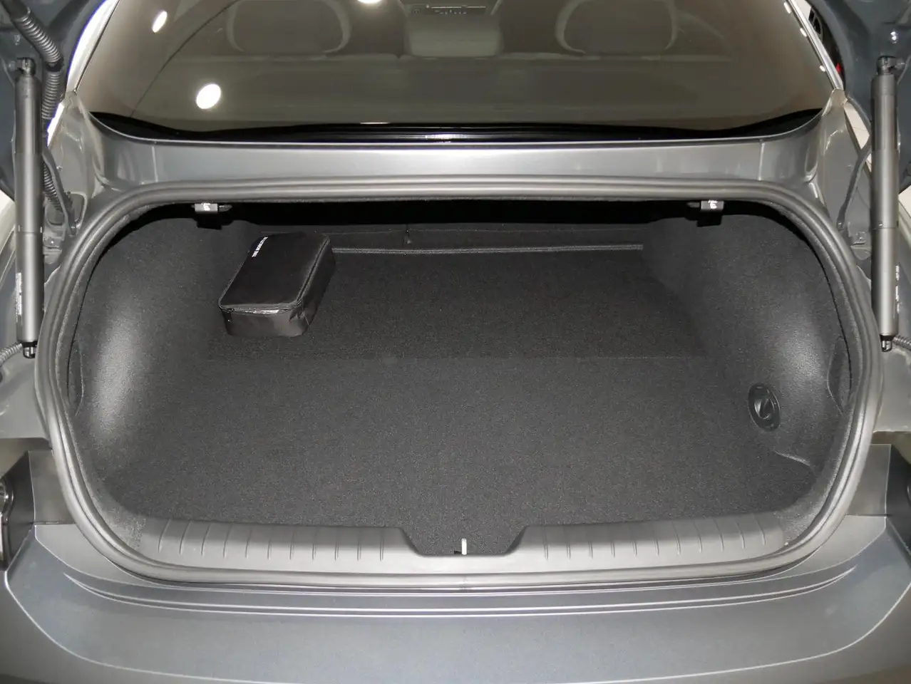 Hyundai IONIQ 6 9