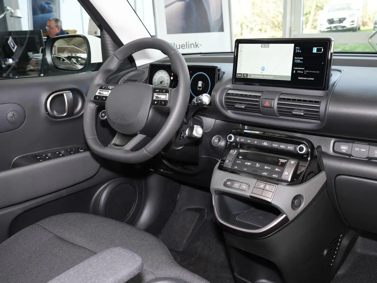 Hyundai Inster 10