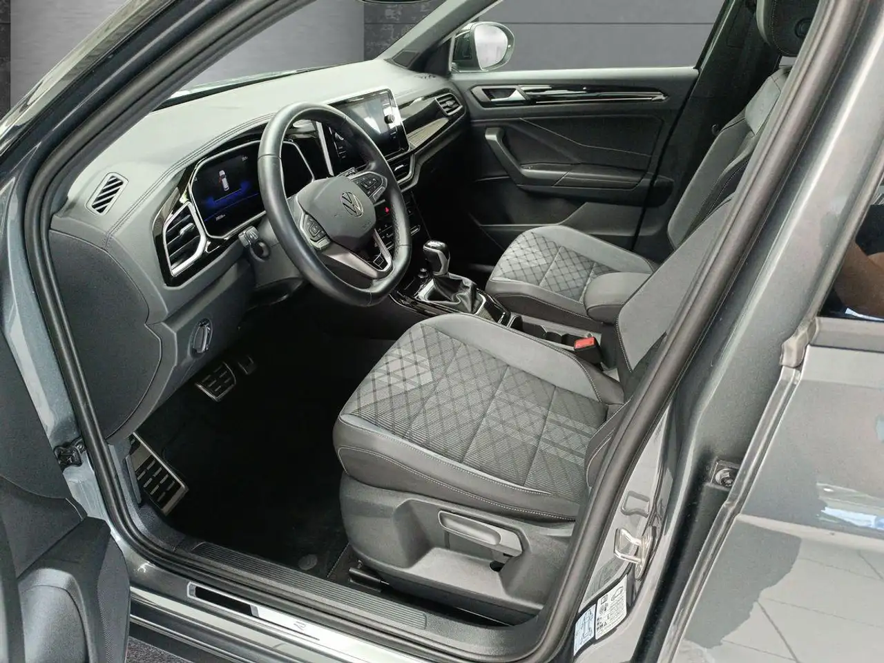 Volkswagen T-Roc 12