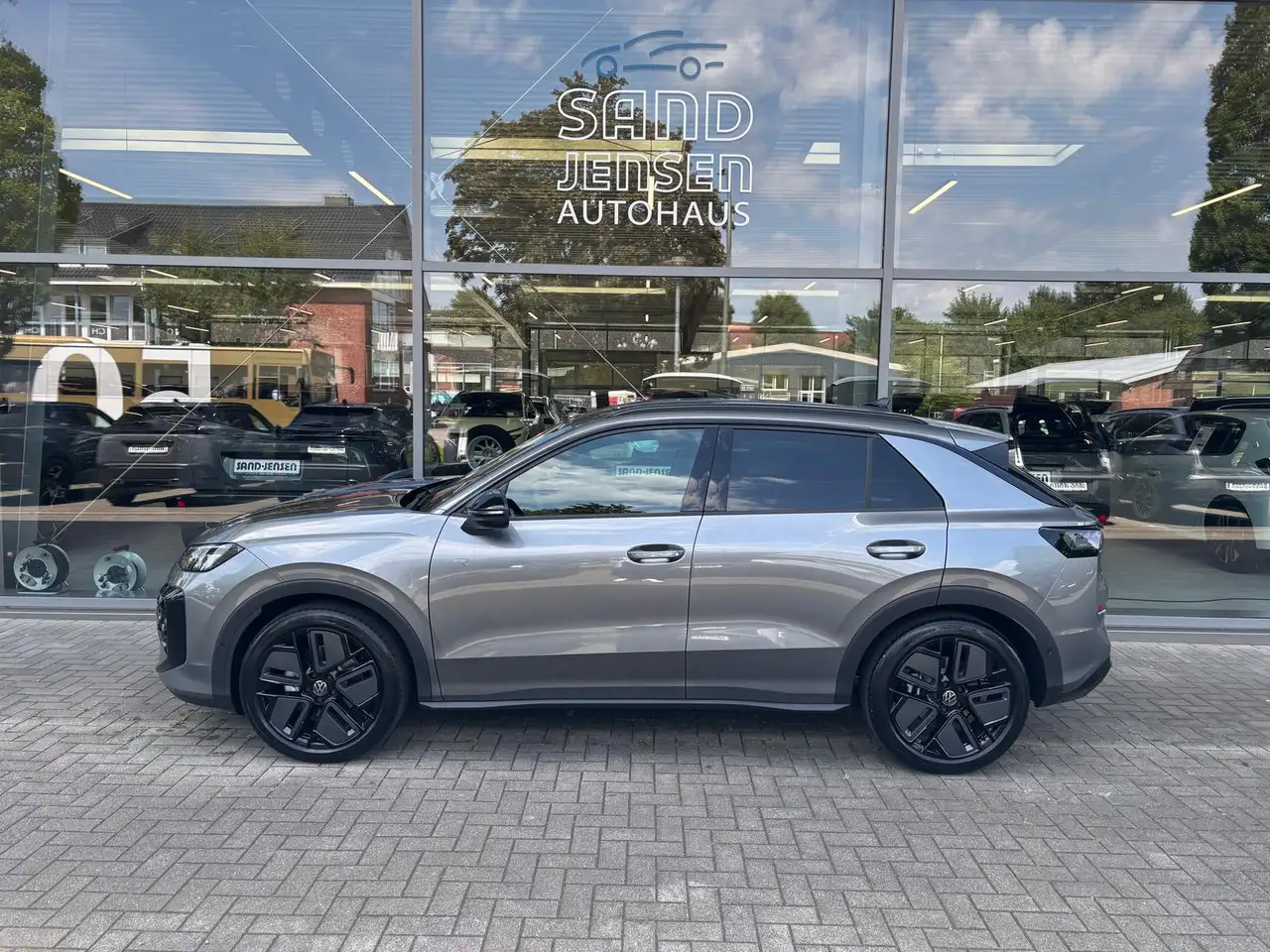 Volkswagen T-Roc 3