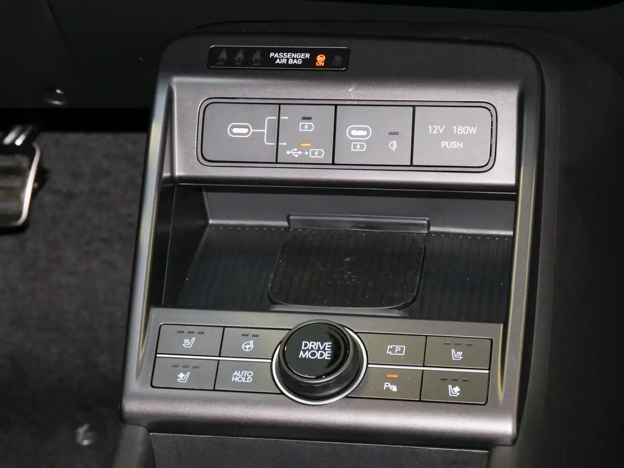 Hyundai KONA 6