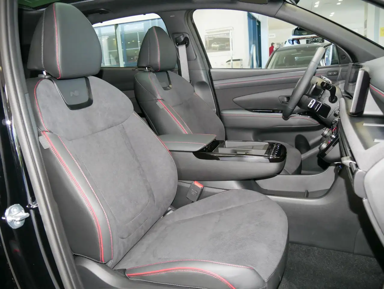 Hyundai TUCSON 4