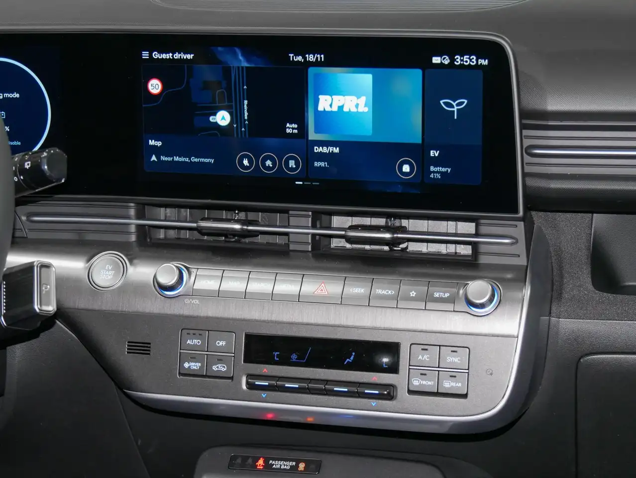 Hyundai KONA 5
