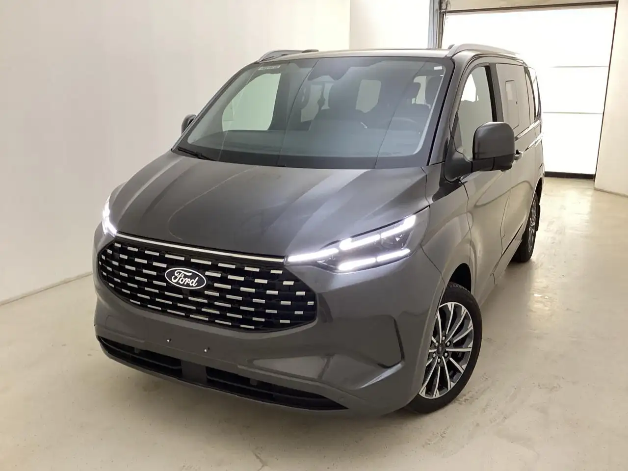 Ford Tourneo 2