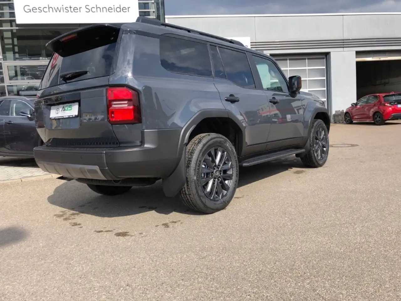 Toyota Land Cruiser 4