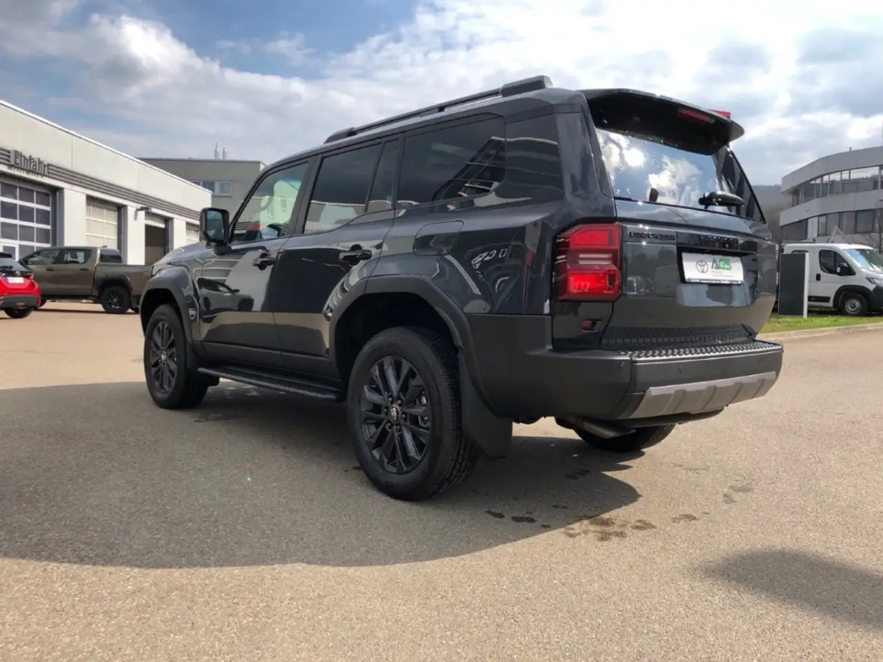 Toyota Land Cruiser 5