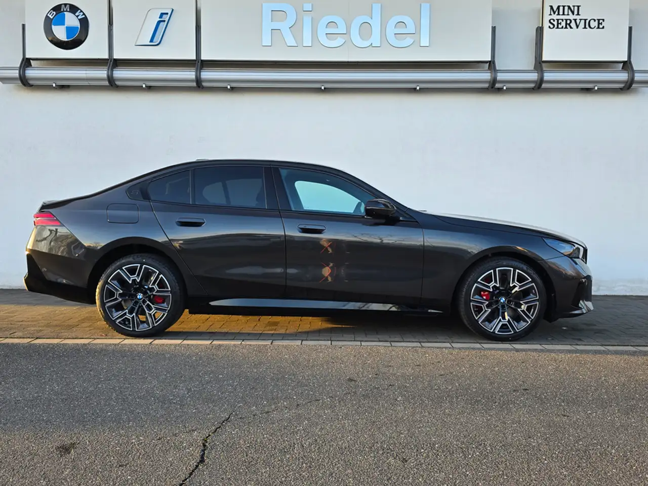 BMW i5 2