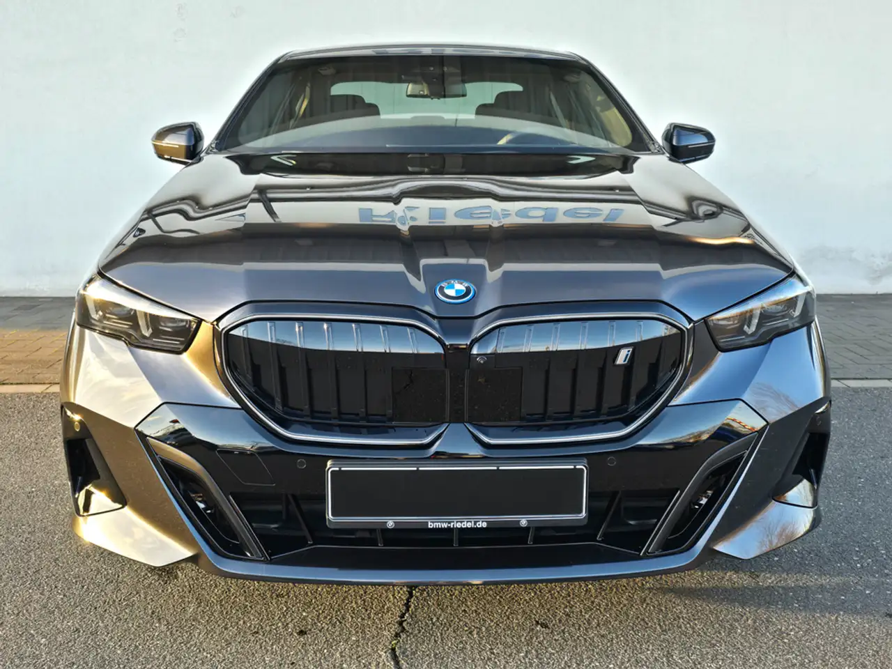 BMW i5 6