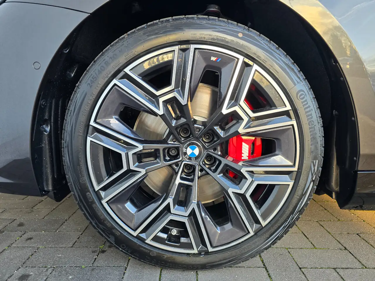 BMW i5 8