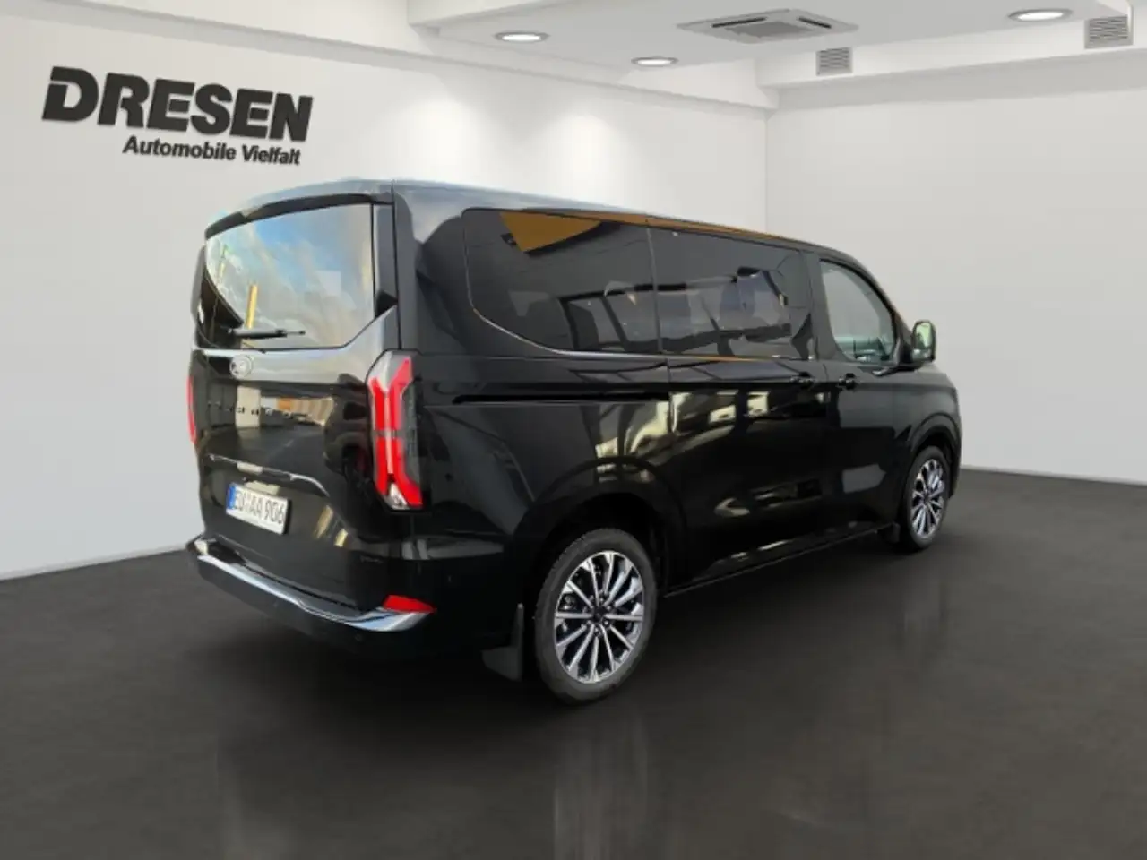 Ford Tourneo 4