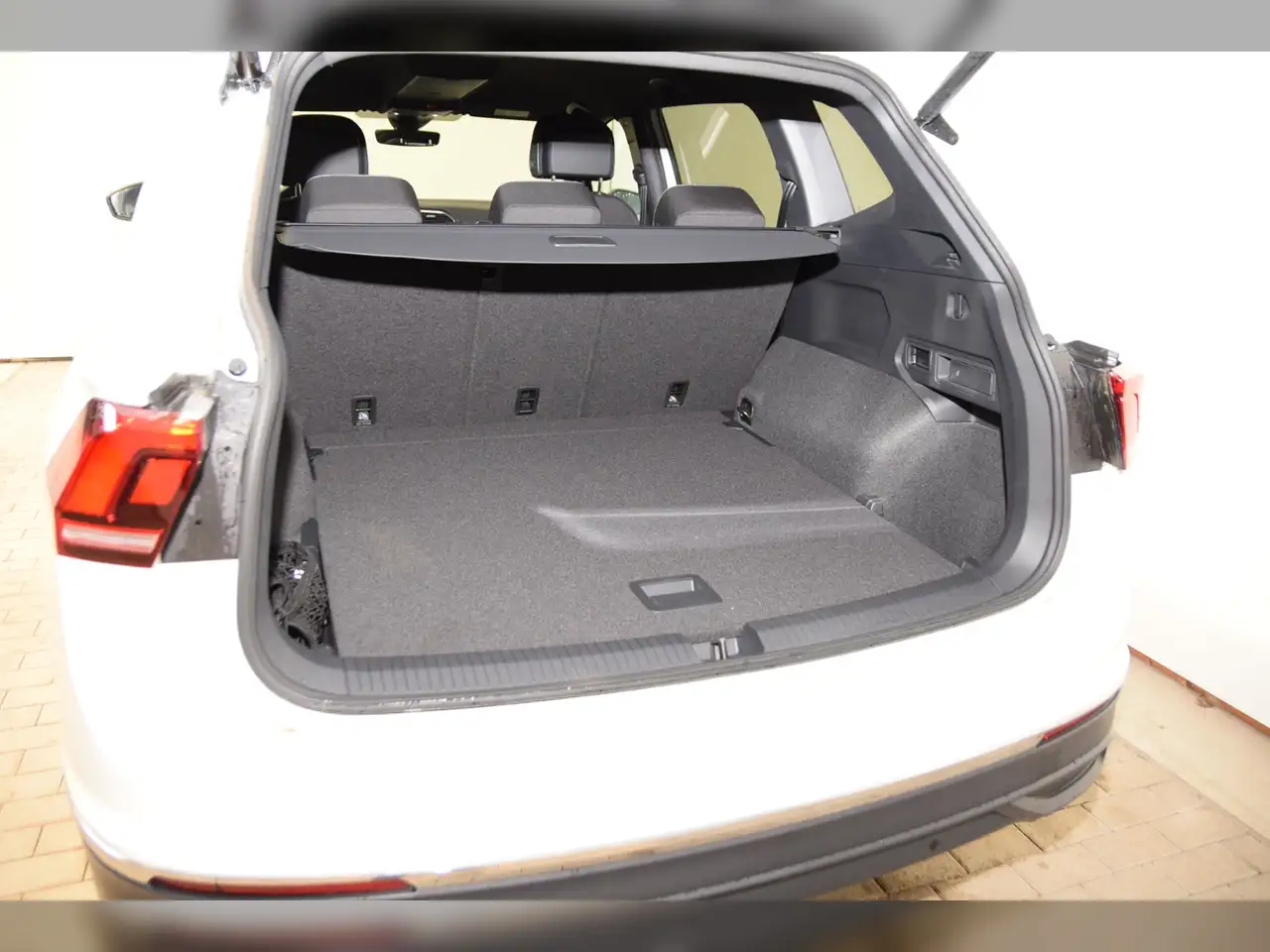 Volkswagen Tiguan 8