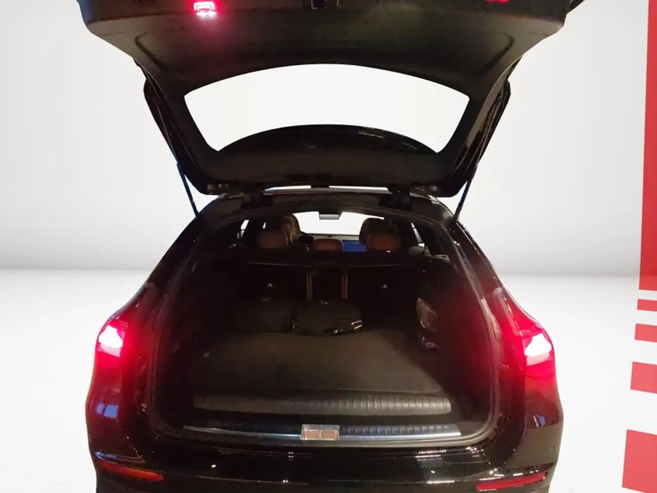 Mercedes-Benz E 300 10