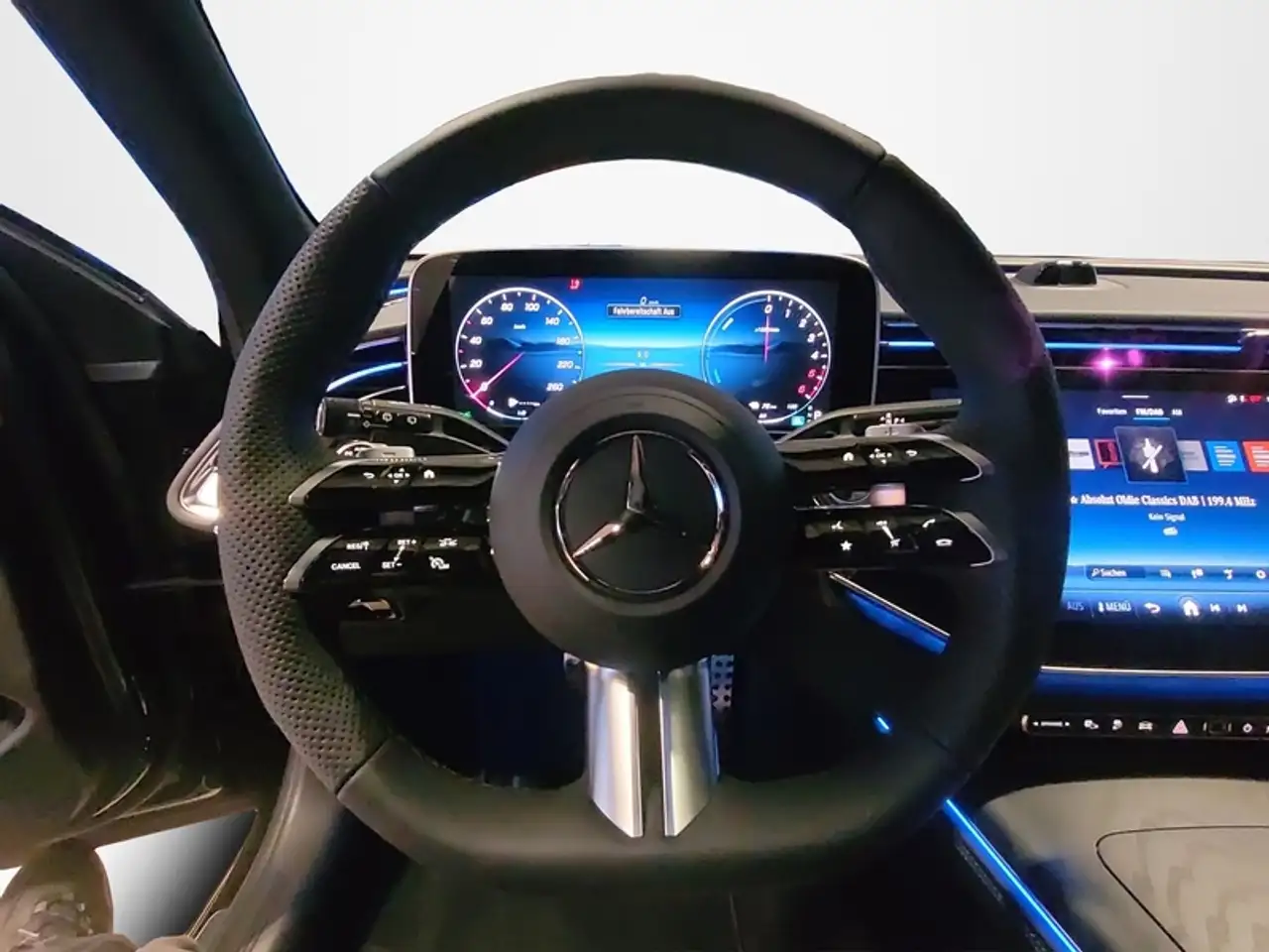 Mercedes-Benz E 300 14