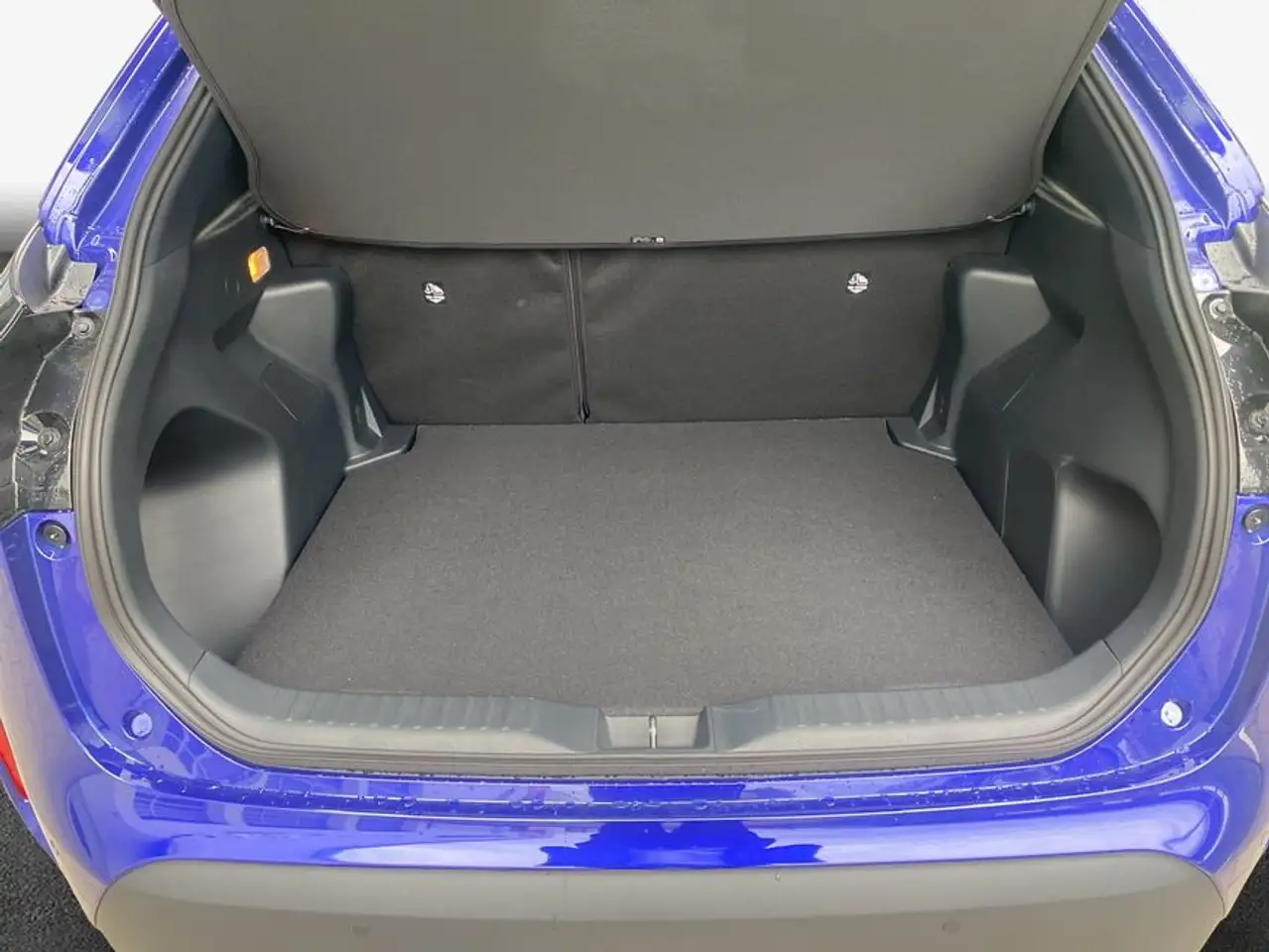 Toyota Yaris 9