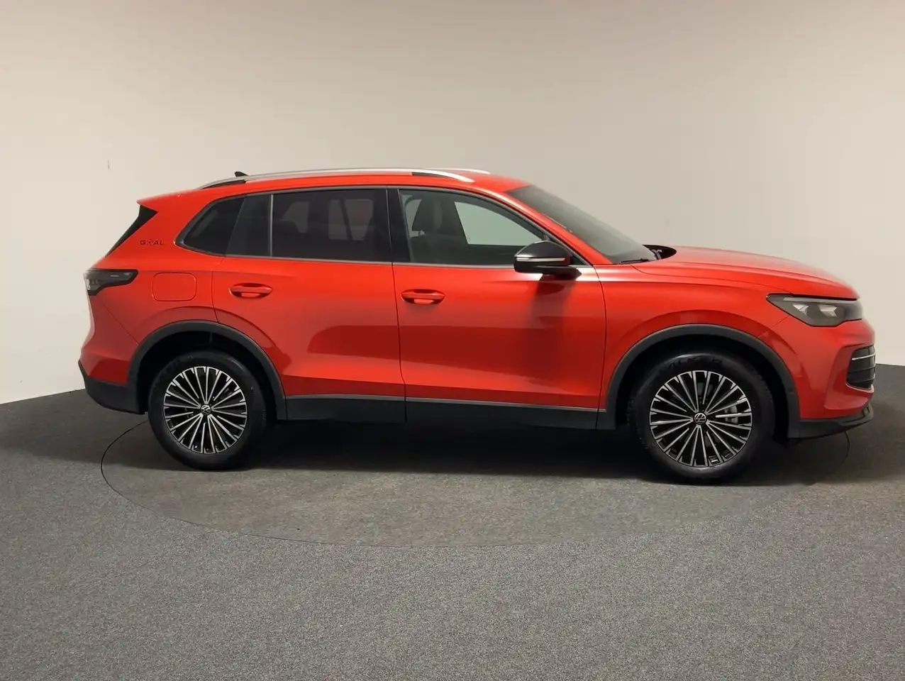 Volkswagen Tiguan 5