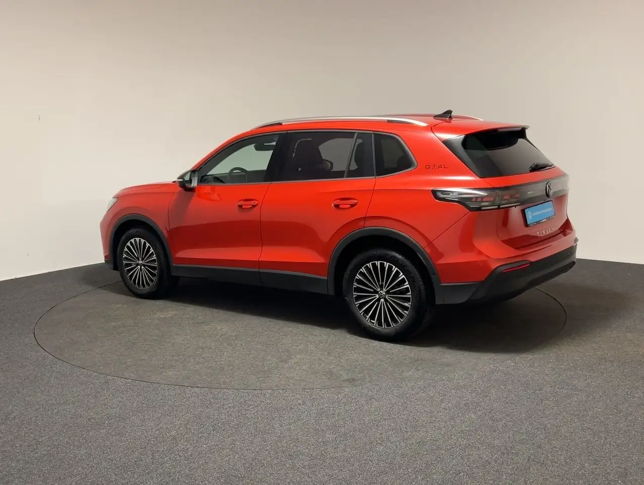Volkswagen Tiguan 7