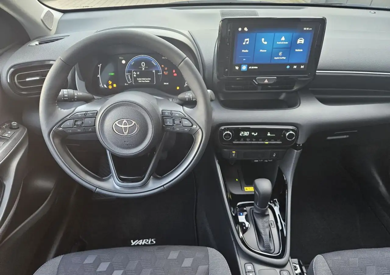 Toyota Yaris 7