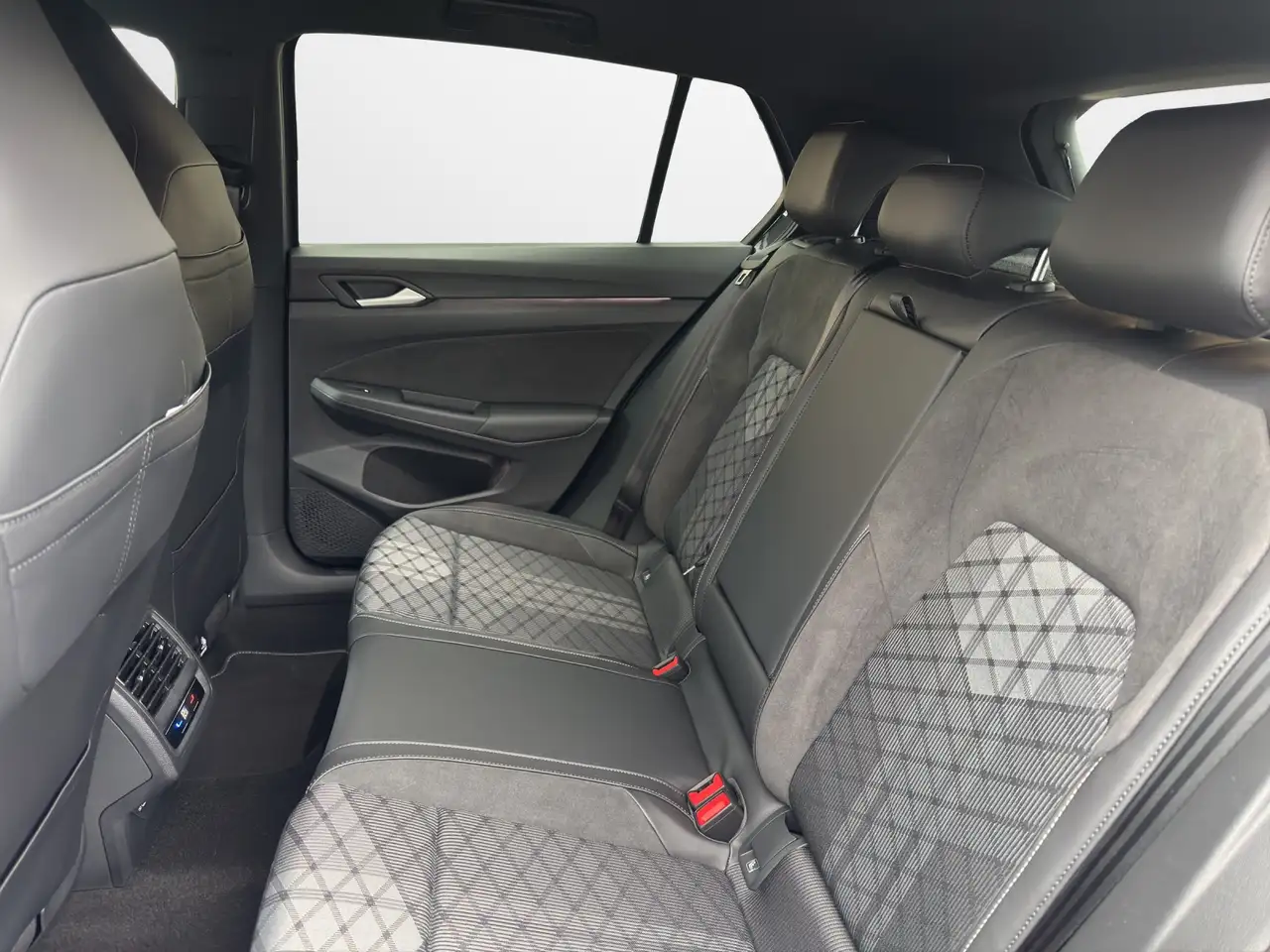 Volkswagen Golf 11