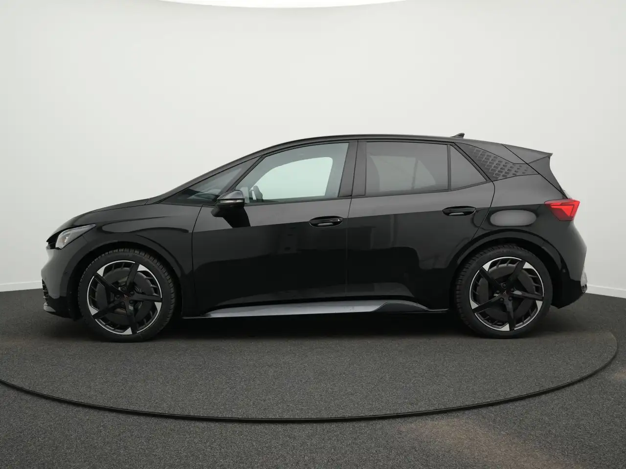 Cupra Born 170 10