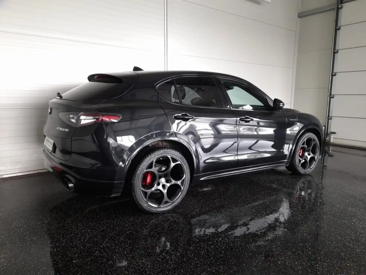 Alfa Romeo Stelvio 2