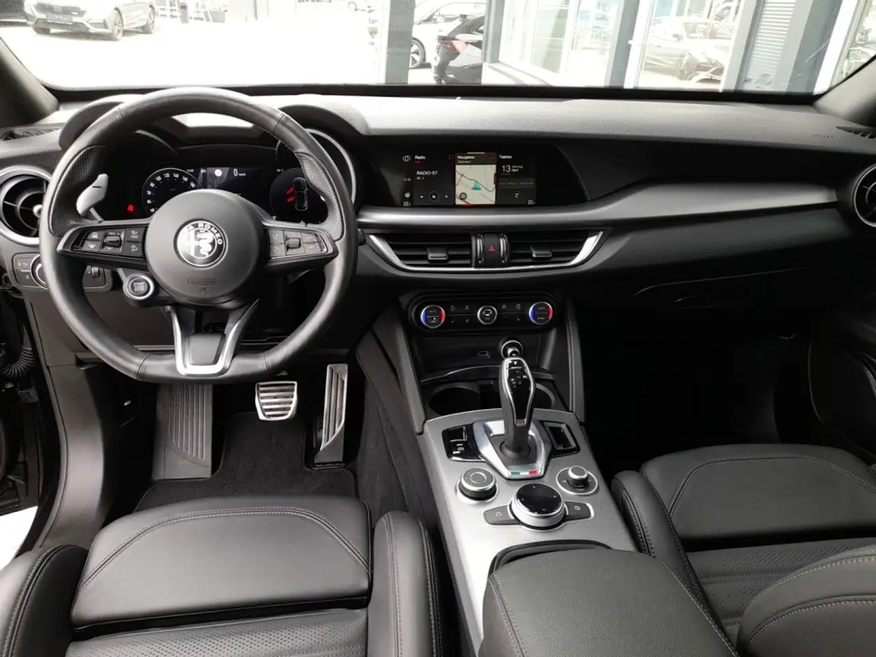 Alfa Romeo Stelvio 3